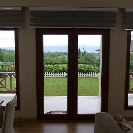 Life With Private Pool Villa *